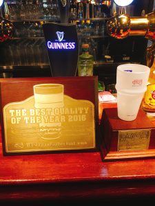 HUB新宿区役所通り店