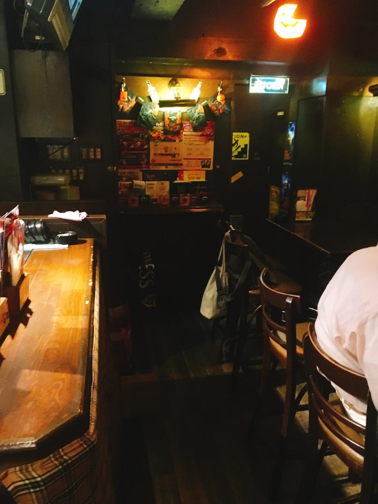 82 ALE HOUSE 三田店